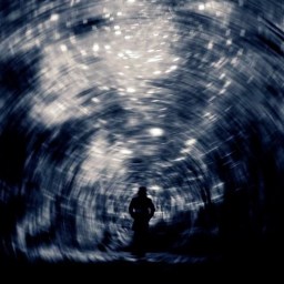 Auf Allgemeinplätzen.