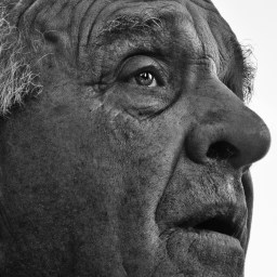 Die alten Männer aus dem Restaurant des Supermarktes.